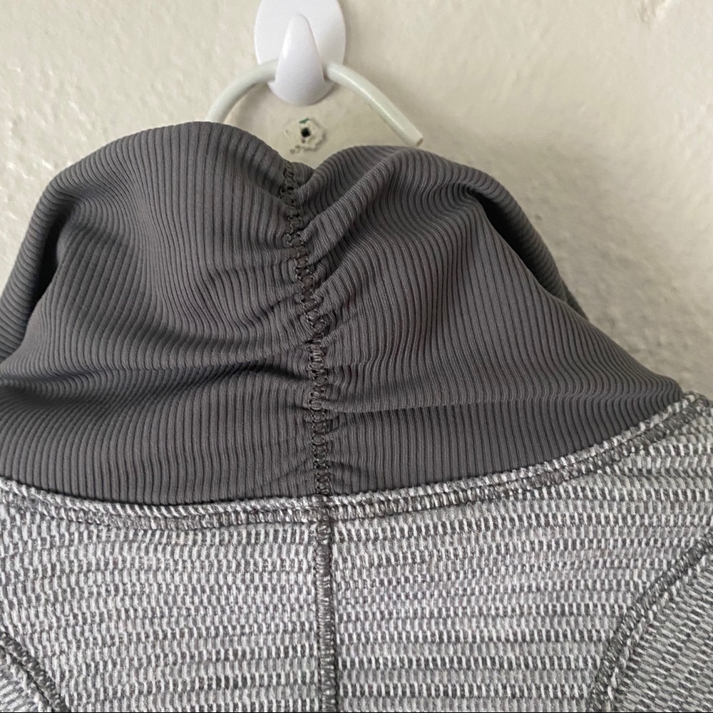 Lululemon Runderful Gray Pull Over Jacket 2 - Picture 10 of 10